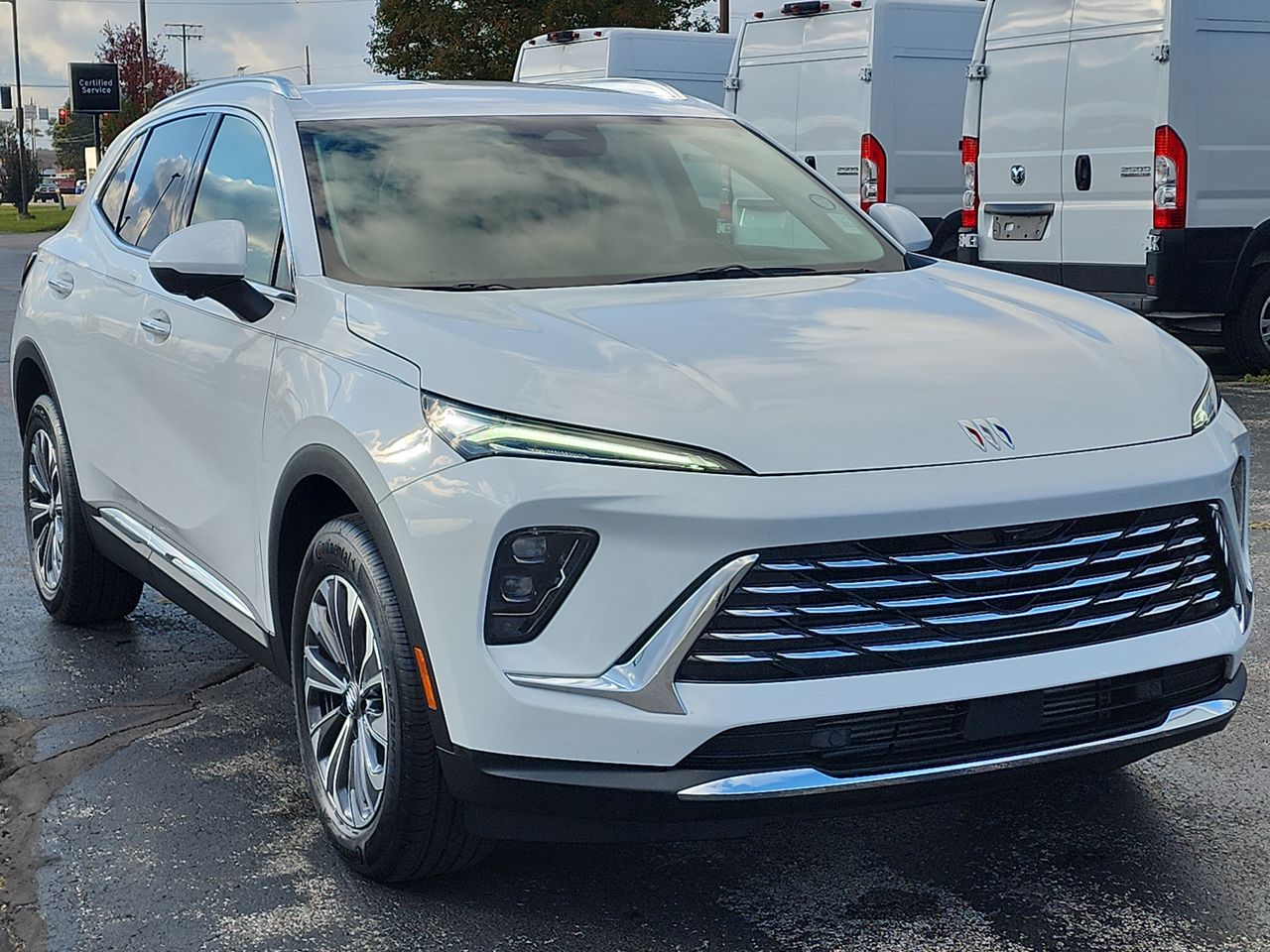 2024 Buick Envision Preferred's photo