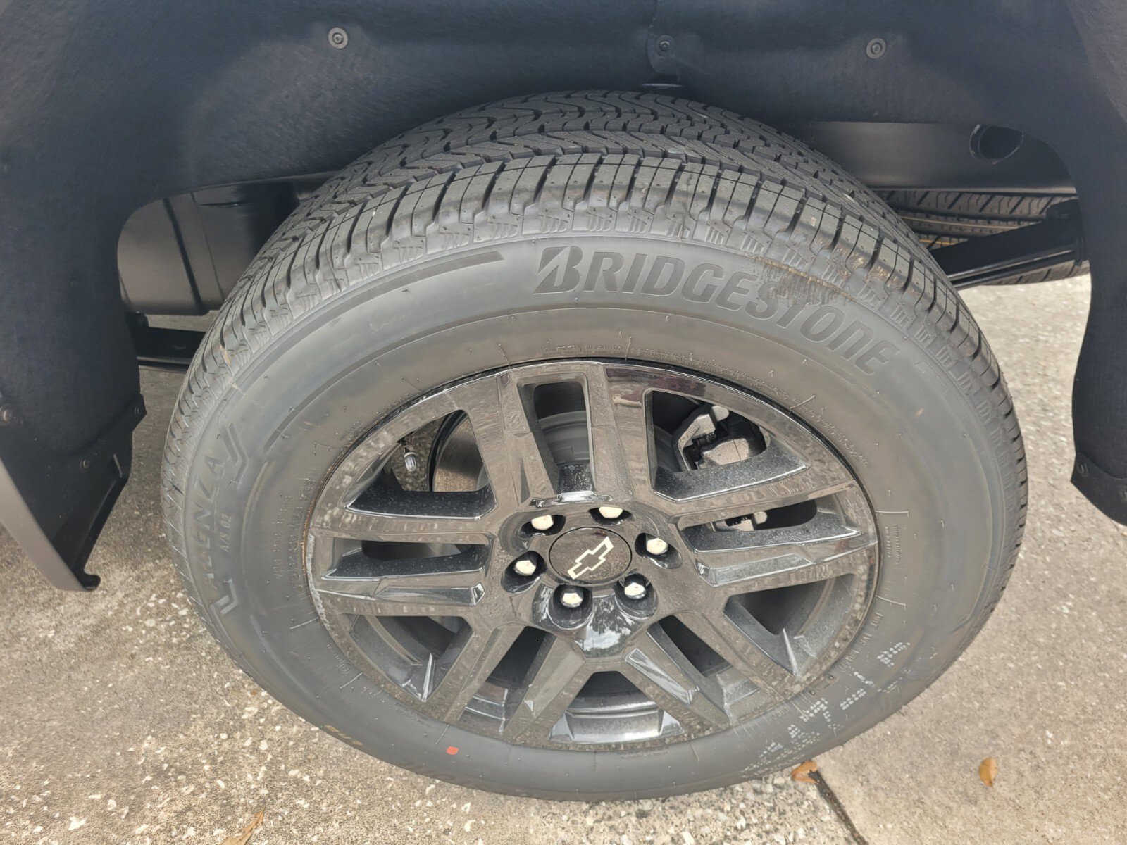 2026 Chevrolet Silverado 1500 RST photo 16