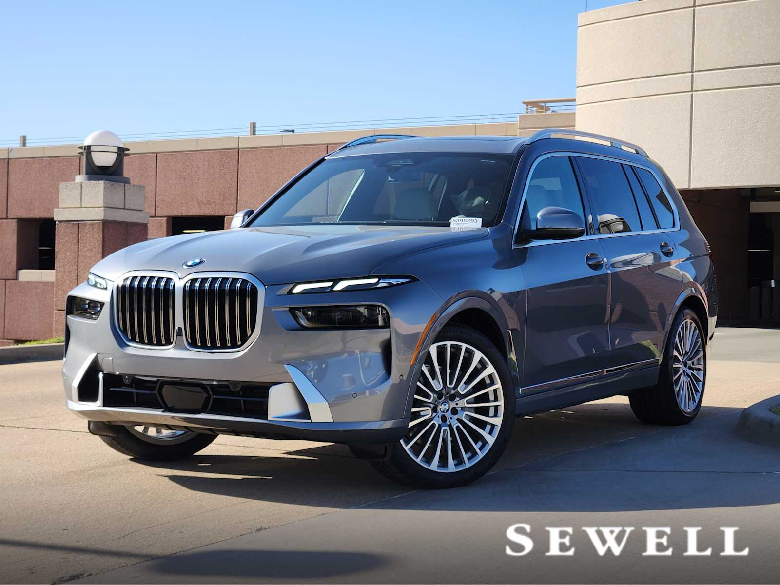 2026 BMW X7 40i's photo