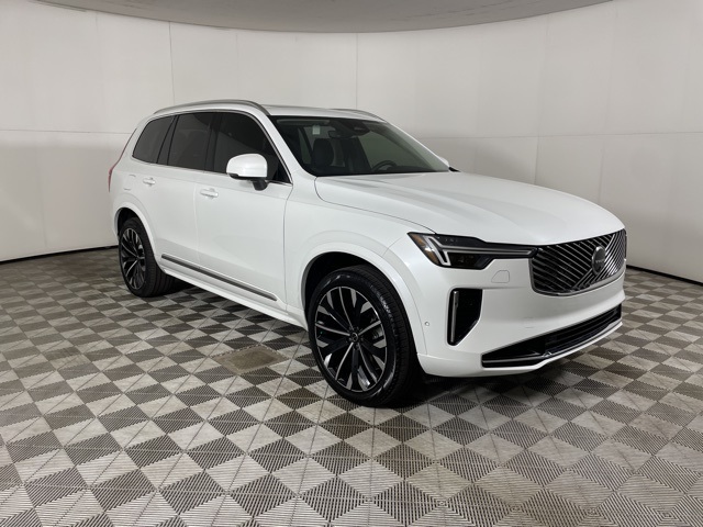 2025 Volvo XC90 T8 AWD Plus photo 2