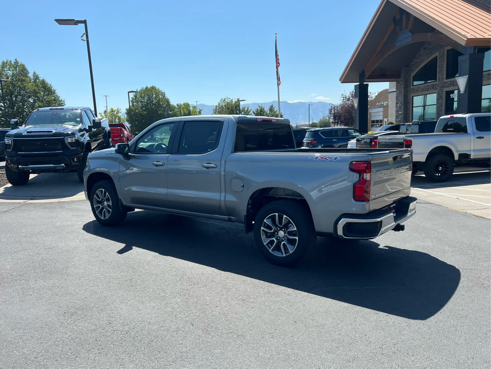 2026 Chevrolet Silverado 1500 LT photo 2