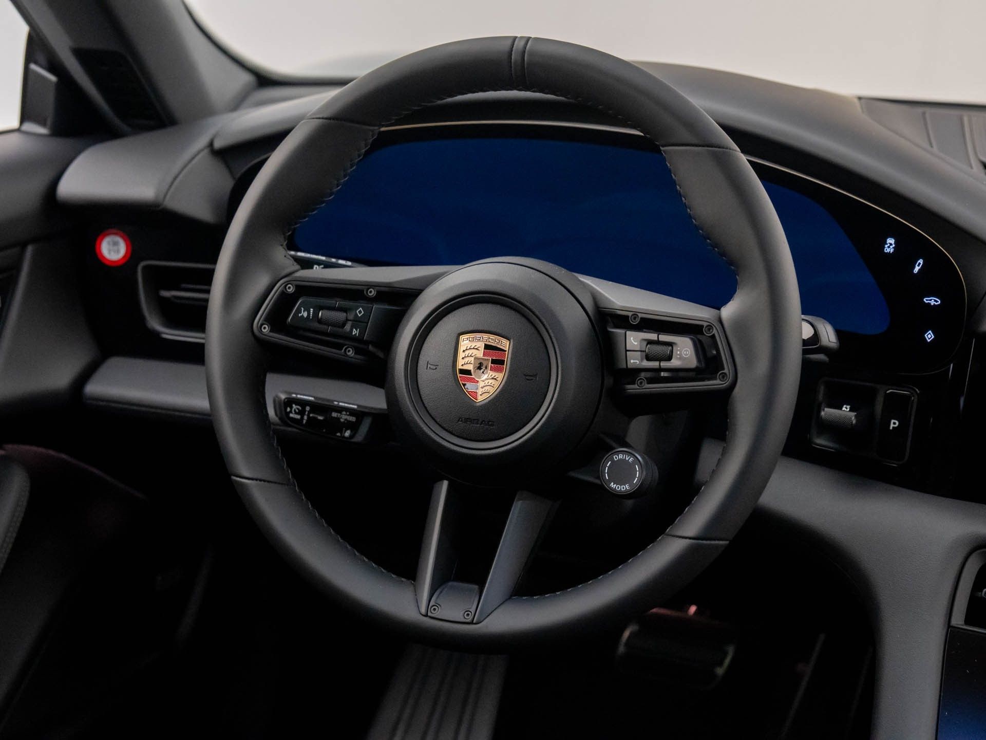 2026 Porsche Taycan 4 photo 12