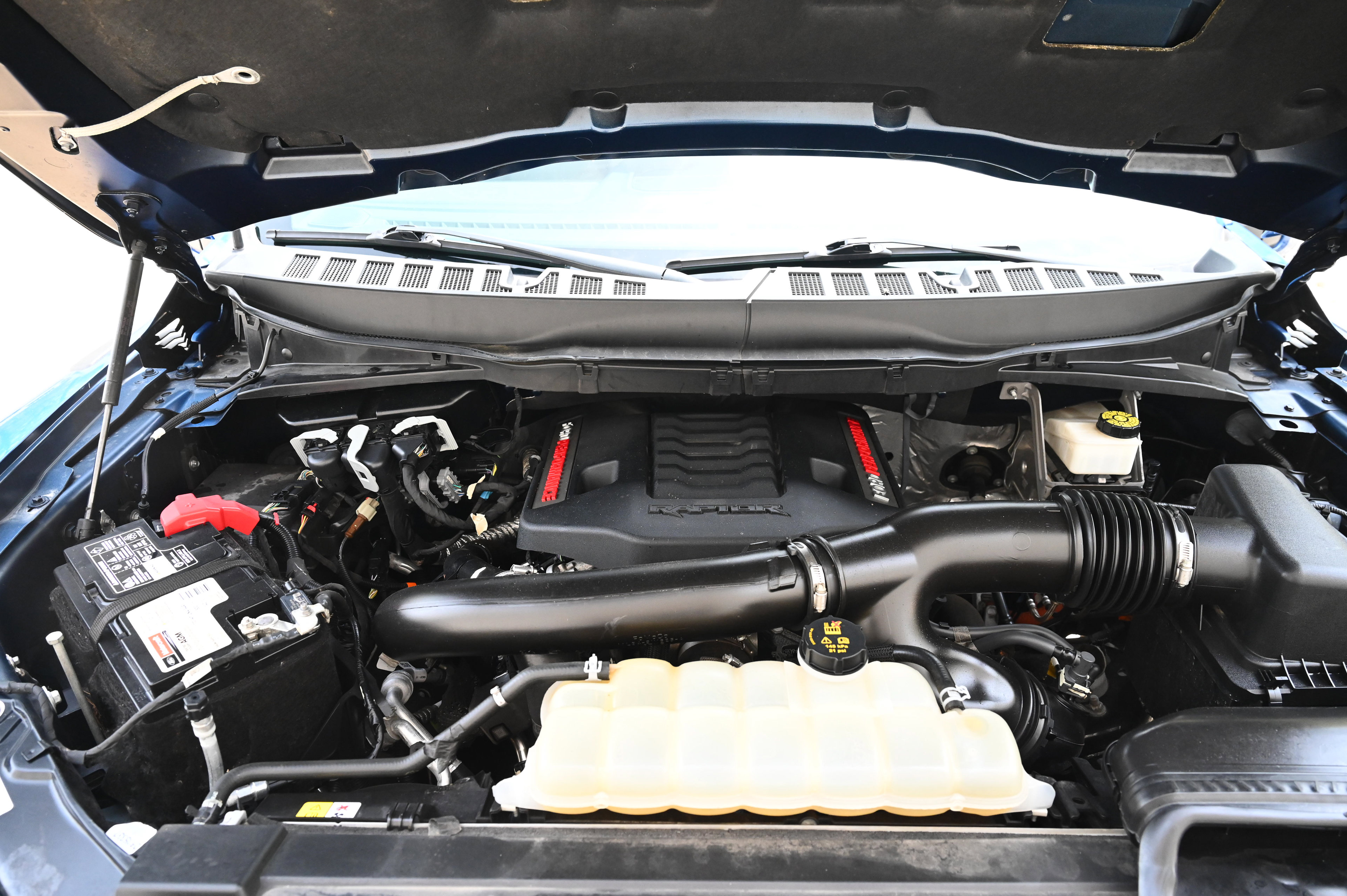 2022 Ford F-150 Raptor photo 49