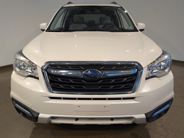 2017 Subaru Forester 2.5i Premium photo 2