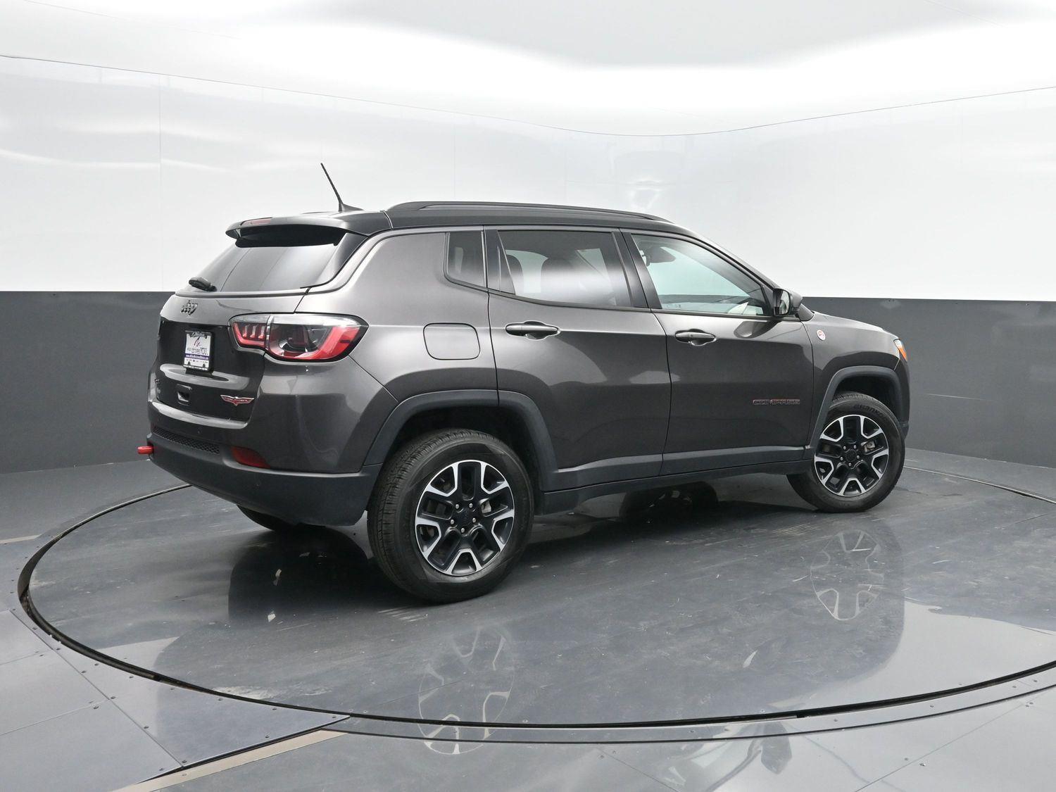 2021 Jeep Compass Trailhawk photo 2