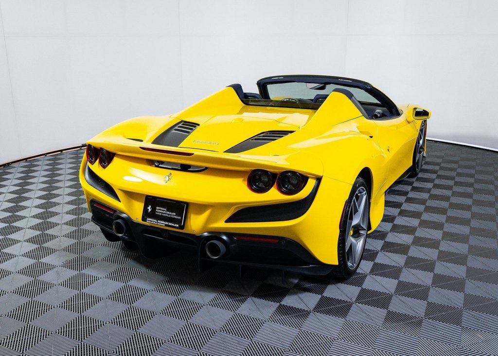 2022 Ferrari F8 Spider Base photo 13