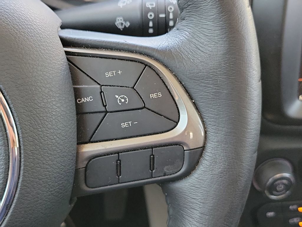 2022 Jeep Renegade Latitude photo 33