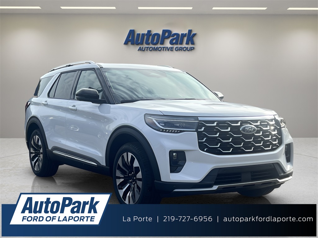 2026 Ford Explorer Platinum's photo