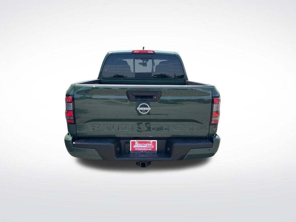 2025 Nissan Frontier SV photo 2