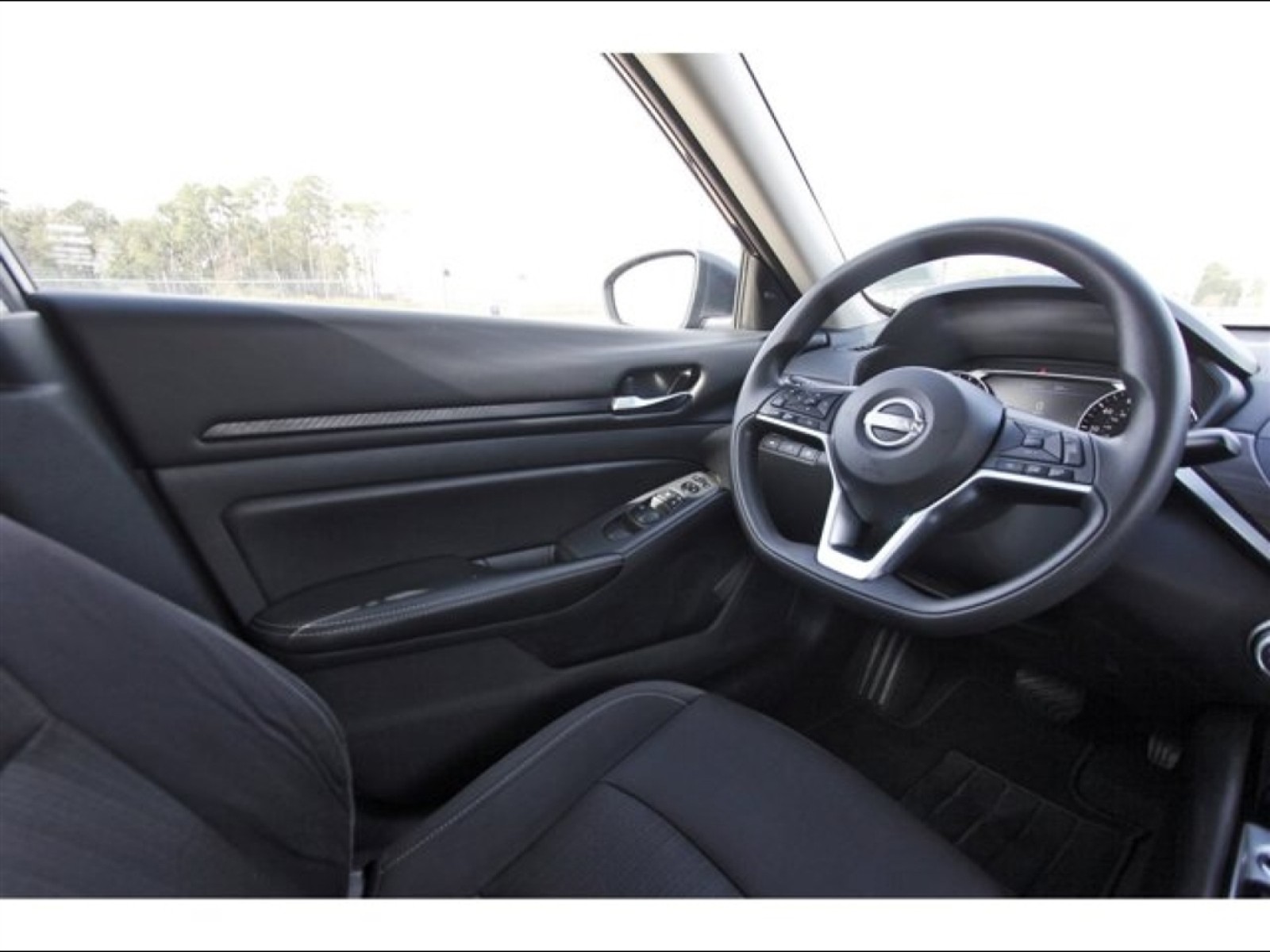 2024 Nissan Altima 2.5 SV Black at Robbins Nissan