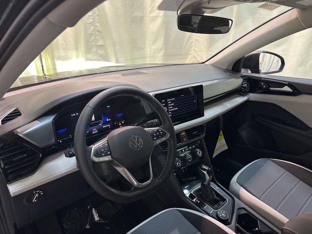 2025 Volkswagen Taos S photo 13