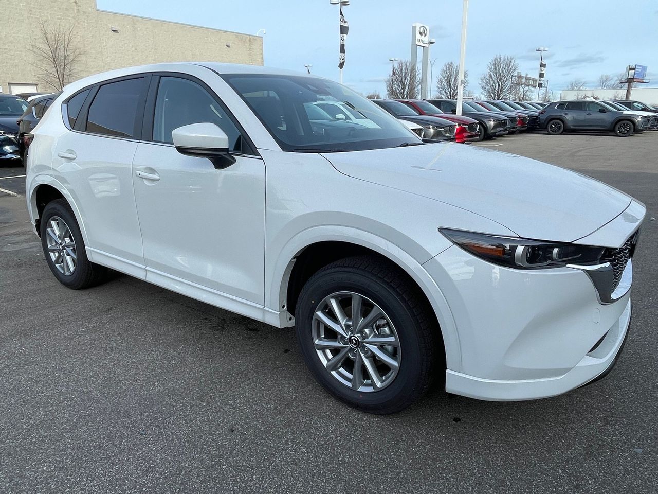 2025 Mazda CX-5 2.5 Select photo 7