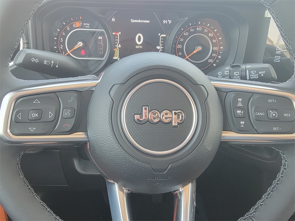 2025 Jeep Wrangler Sahara photo 20