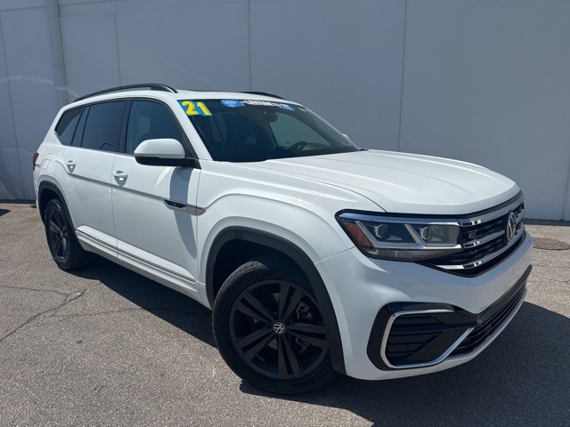 Used 2021 Volkswagen Atlas SE w/Tech R-Line with VIN 1V2RR2CA0MC566174 for sale in Kansas City