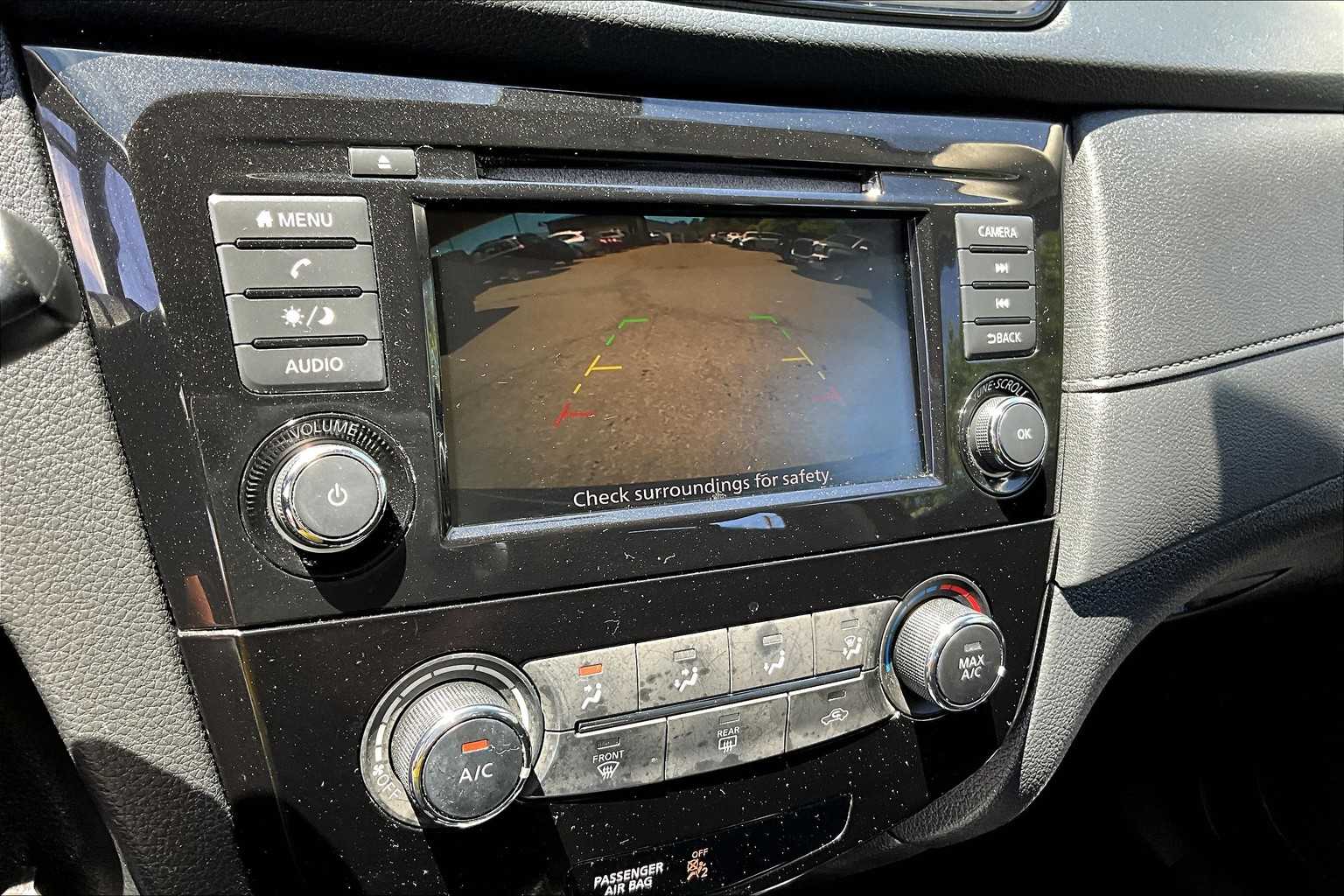 2020 Nissan Rogue S photo 25