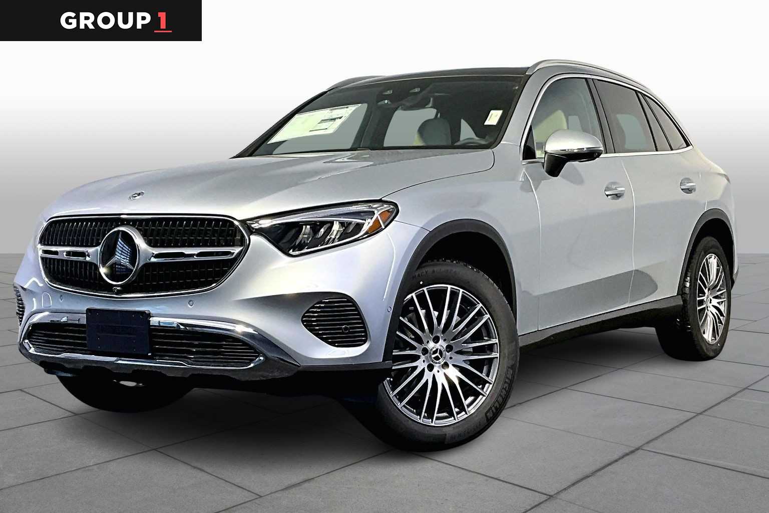 2026 Mercedes-Benz GLC Base's photo