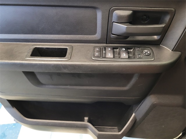 2014 Ram 1500 Express photo 22