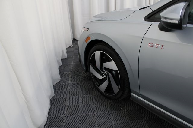2025 Volkswagen Golf GTI S photo 14