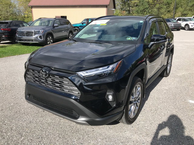 2025 Toyota RAV4 Limited photo 4