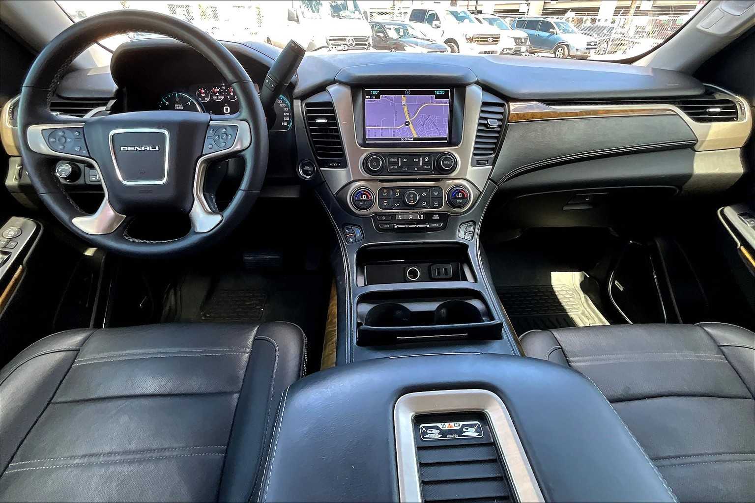 2017 Gmc Yukon XL Denali photo 12