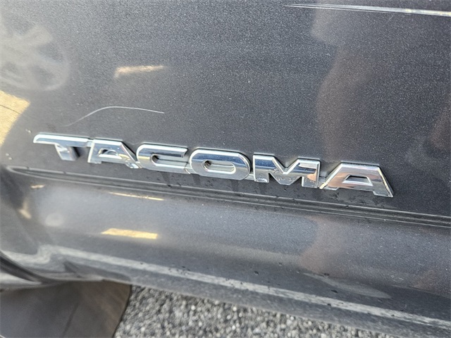 2011 Toyota Tacoma PreRunner photo 4