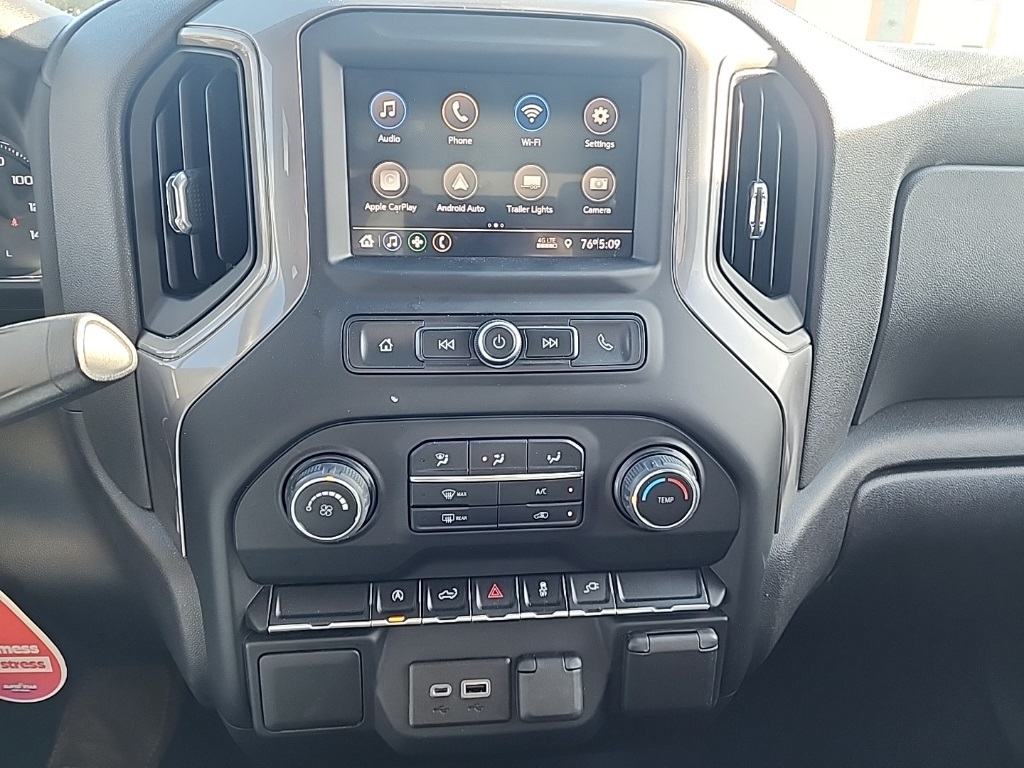 2022 Chevrolet Silverado 1500 Custom photo 12
