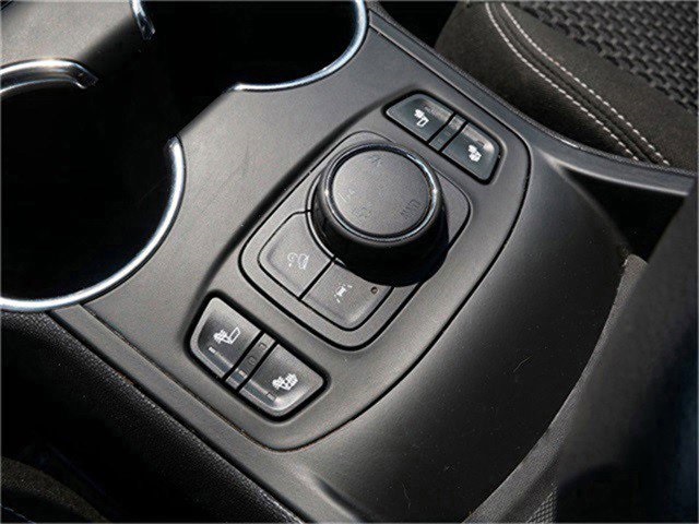 2022 Gmc Terrain SLE photo 22