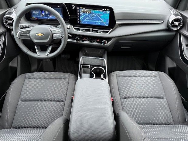 2026 Chevrolet Equinox LT photo 18