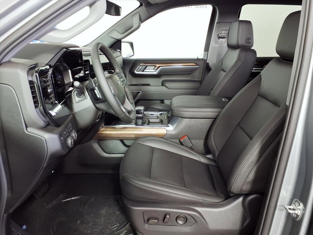 2026 Chevrolet Silverado 1500 RST photo 15