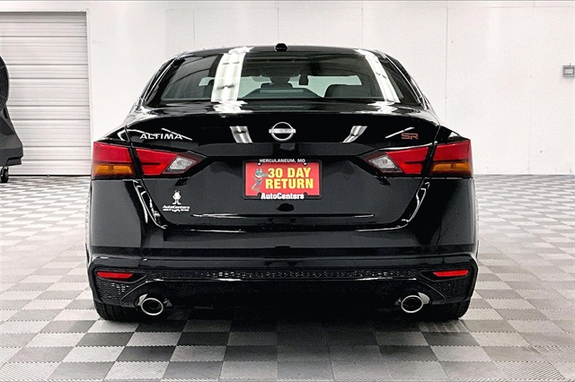 2025 Nissan Altima 2.5 SR photo 4