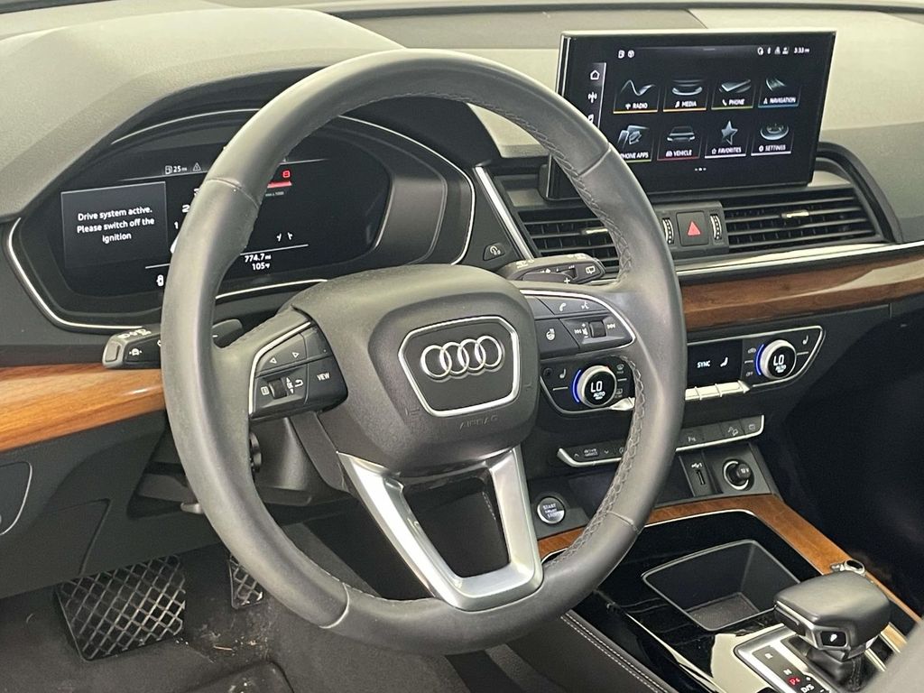 2022 Audi Q5 45 S line Premium photo 3