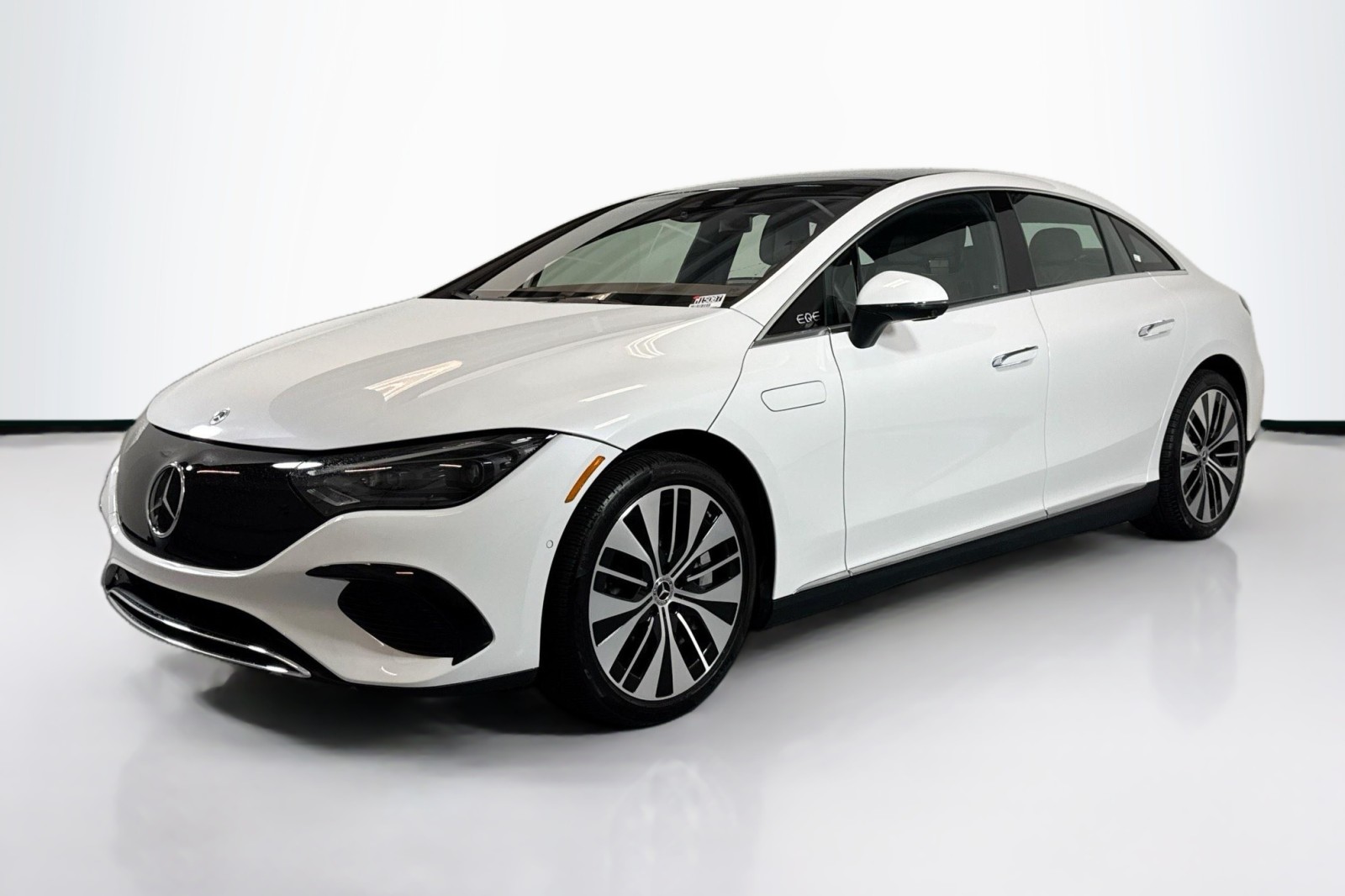 2023 Mercedes-Benz EQE Base's photo