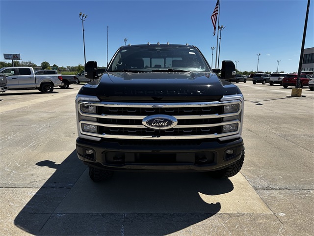 2024 Ford F-250 photo 3