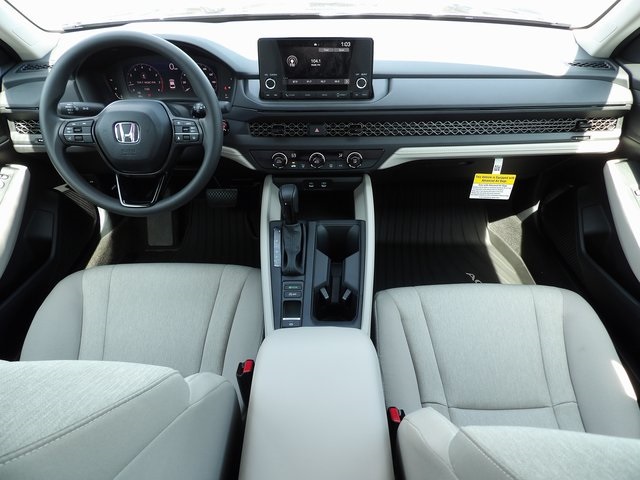 2025 Honda Accord LX photo 11