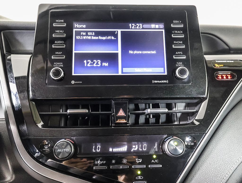 2023 Toyota Camry SE photo 9
