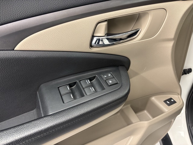 2016 Honda Pilot EX-L photo 10