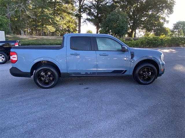 2022 Ford Maverick Lariat photo 2