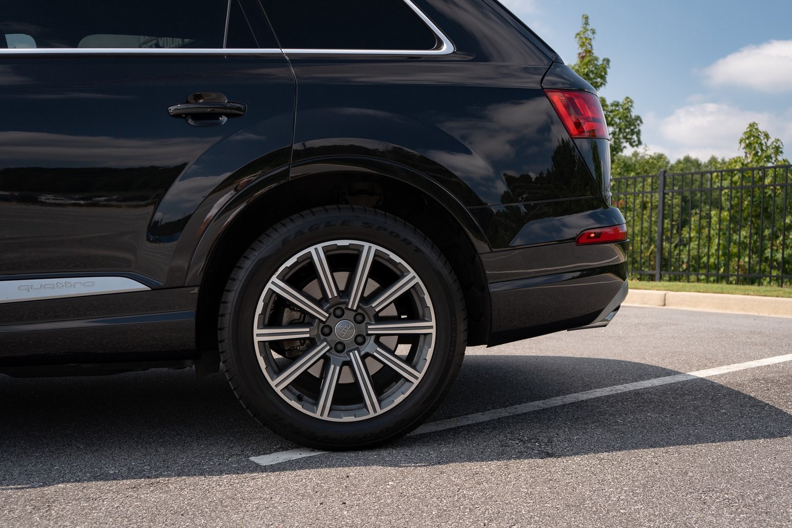 2017 Audi Q7 3.0T Premium Plus photo 4