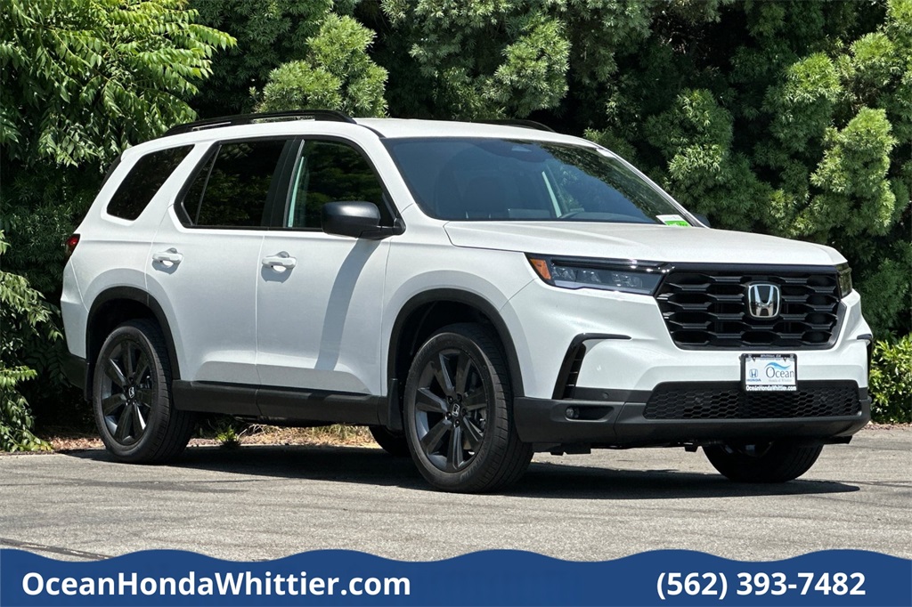 2025 Honda Pilot Sport's photo