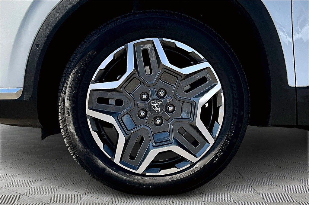 Image 9 of Certified Pre-Owned 2023 Hyundai Santa Fe Limited