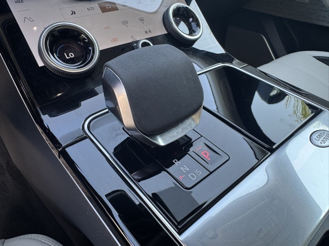 2022 Land Rover Range Rover Velar S photo 20