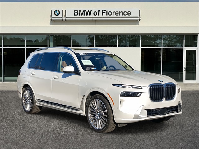 2024 BMW X7 40i's photo
