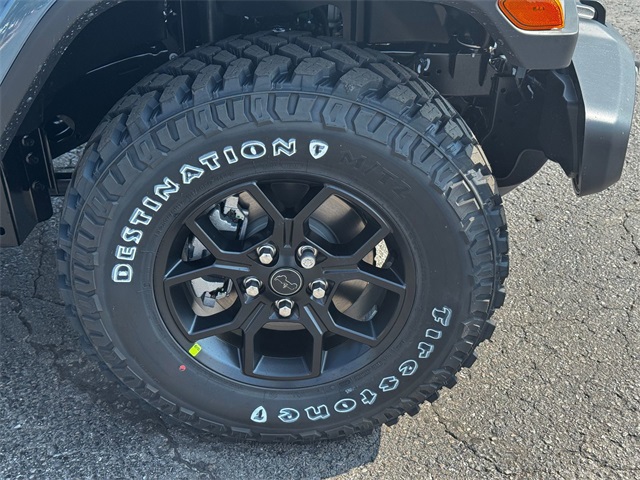 2025 Jeep Gladiator Sport photo 8