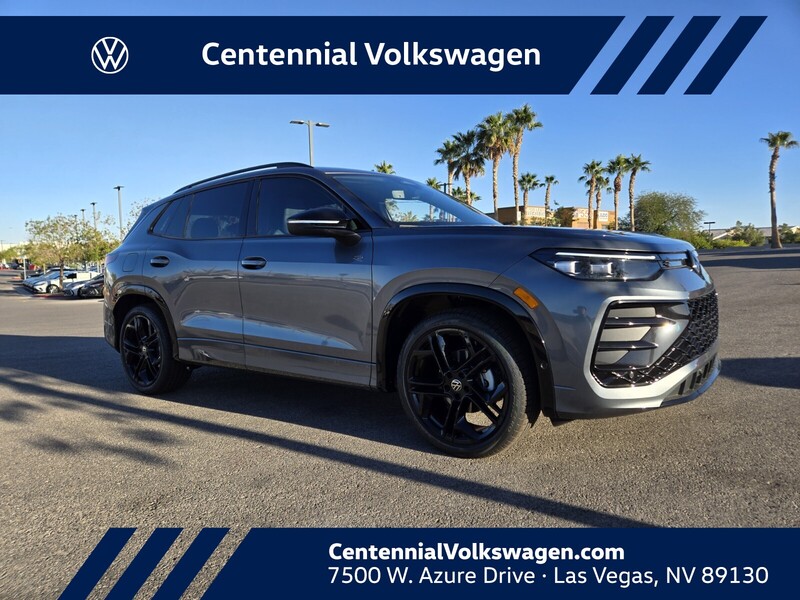 2026 Volkswagen Tiguan SE R-LINE BLACK's photo