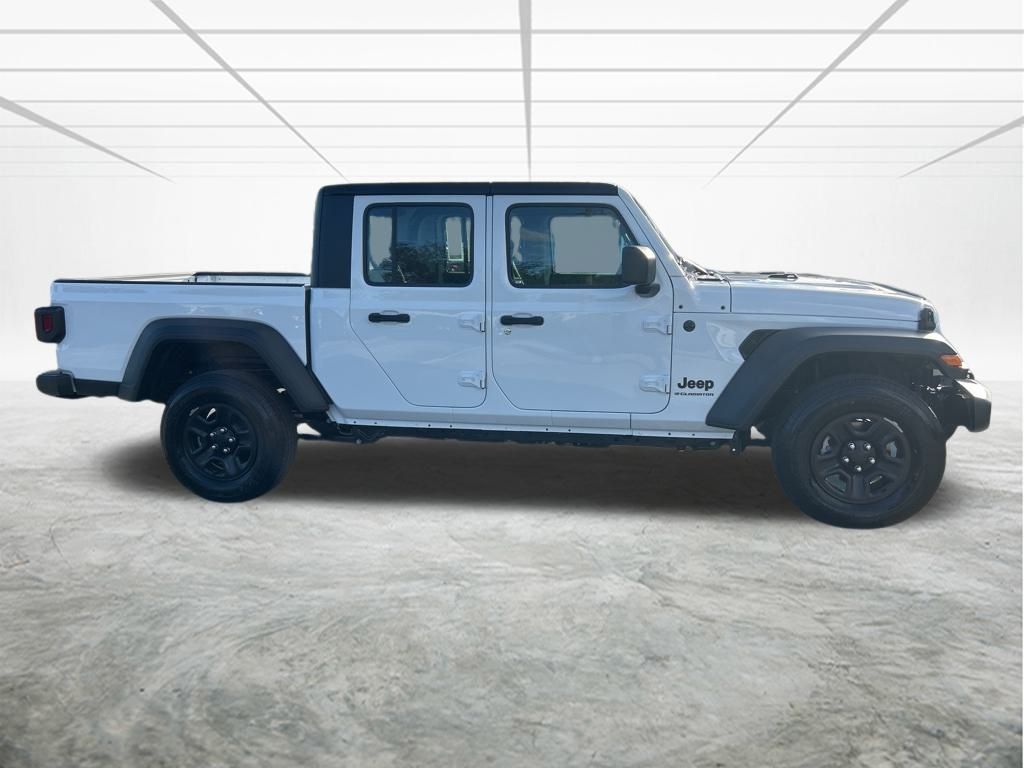 2025 Jeep Gladiator Sport photo 3