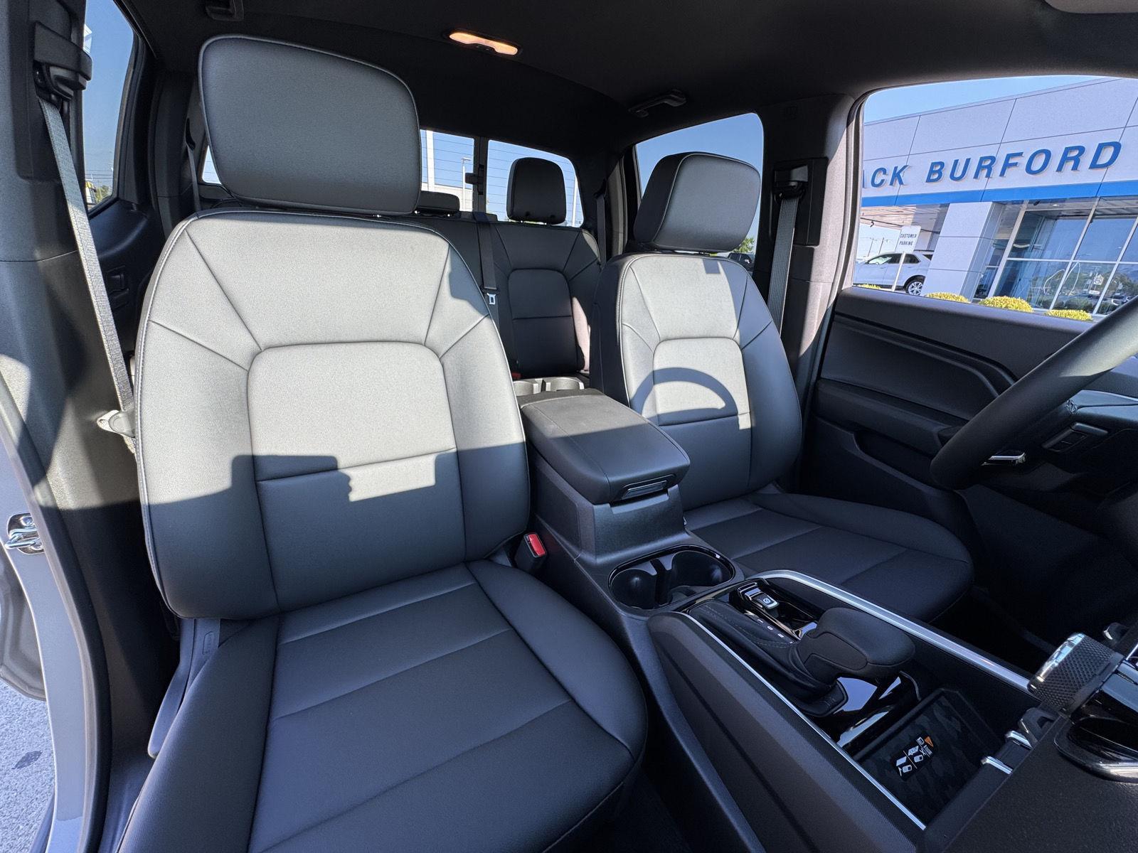 2026 Chevrolet Colorado Trail Boss photo 38