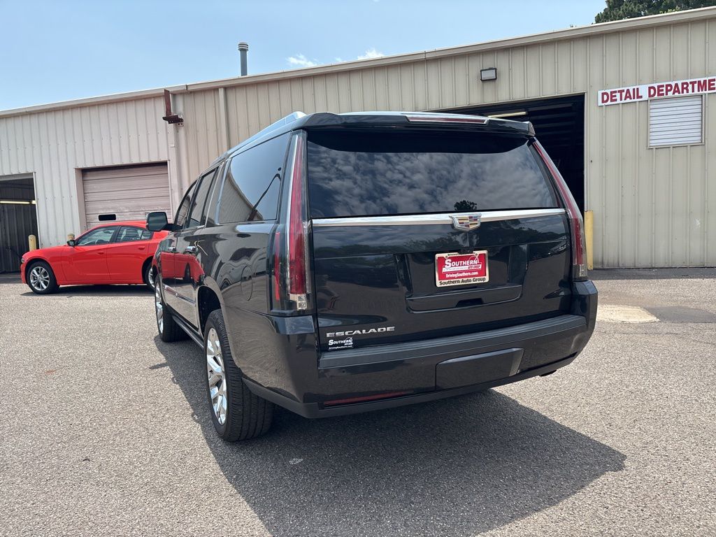 2019 Cadillac Escalade ESV Platinum photo 31