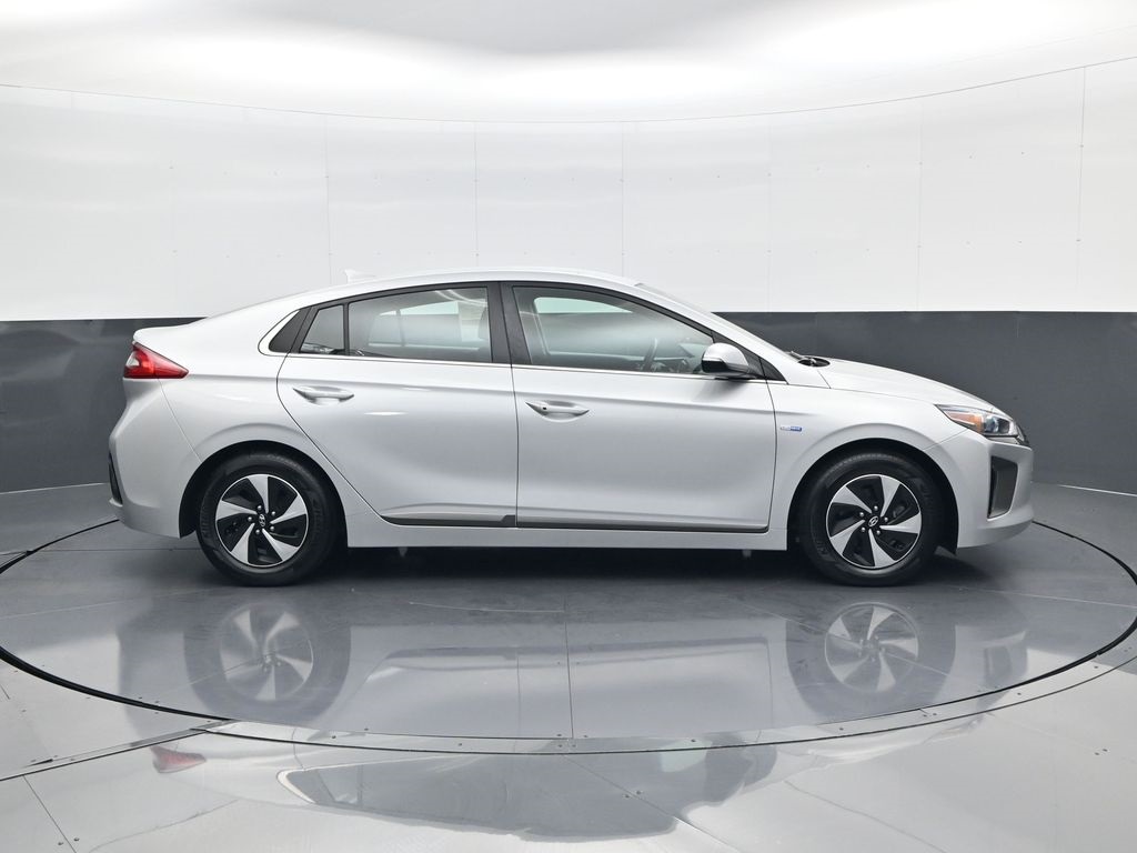 2019 Hyundai Ioniq SEL photo 4