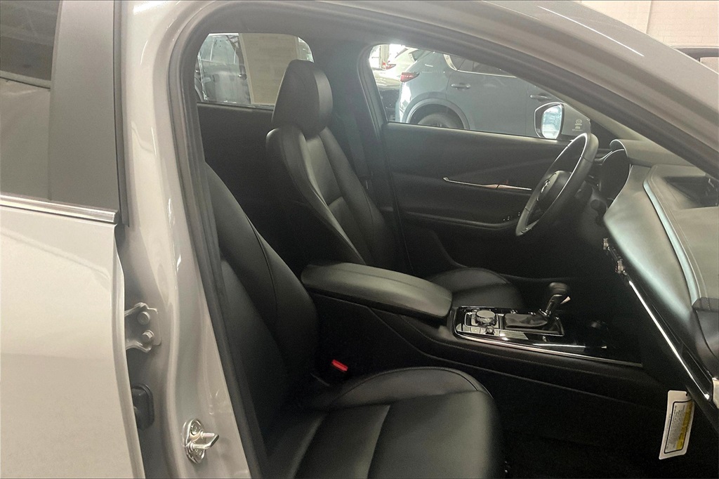 2025 Mazda CX-30 2.5 S Preferred photo 6