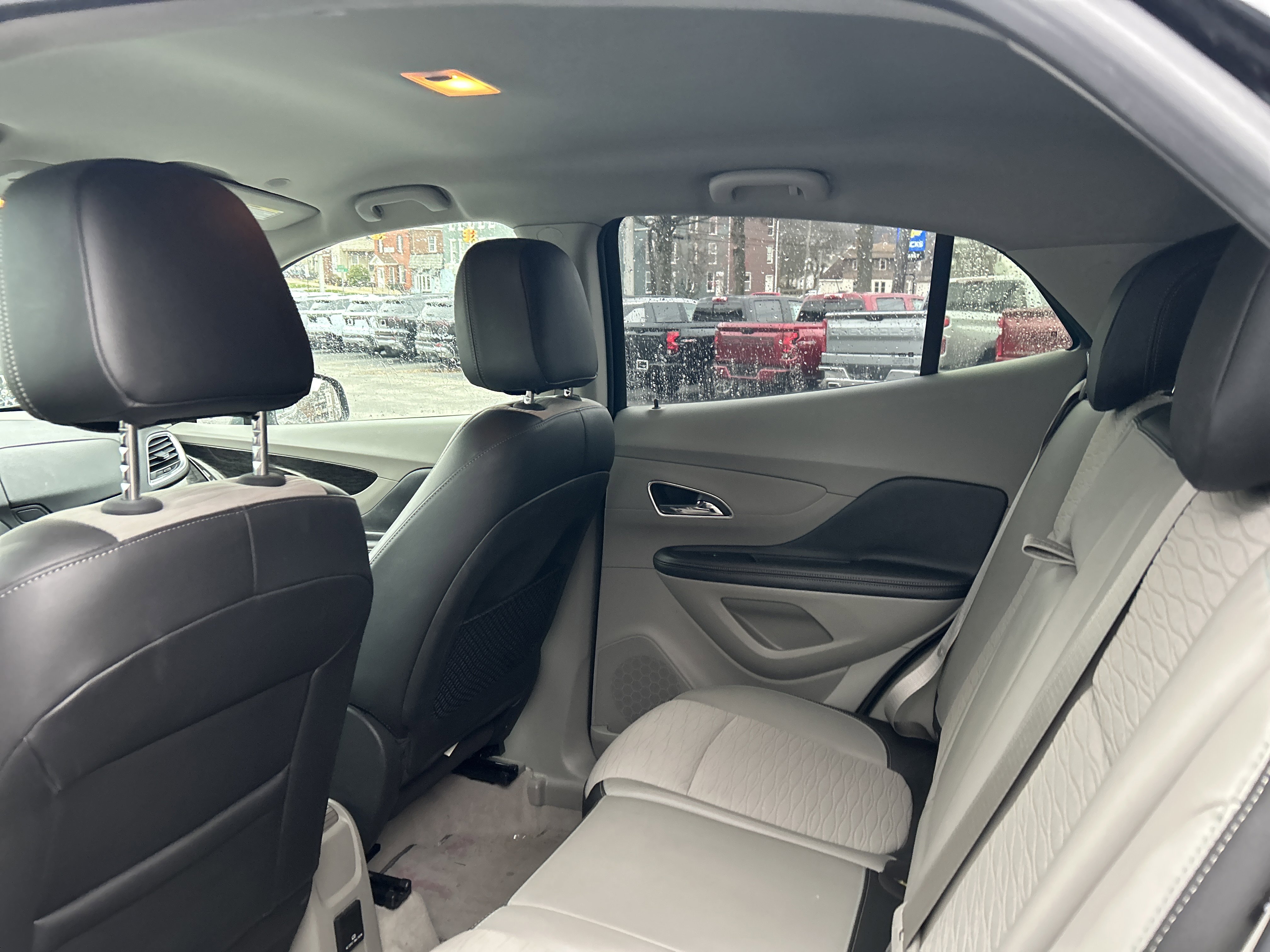 2016 Buick Encore Convenience photo 2